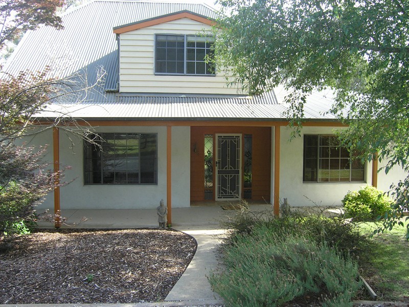 7103 Great Alpine Road, Bright VIC 3741