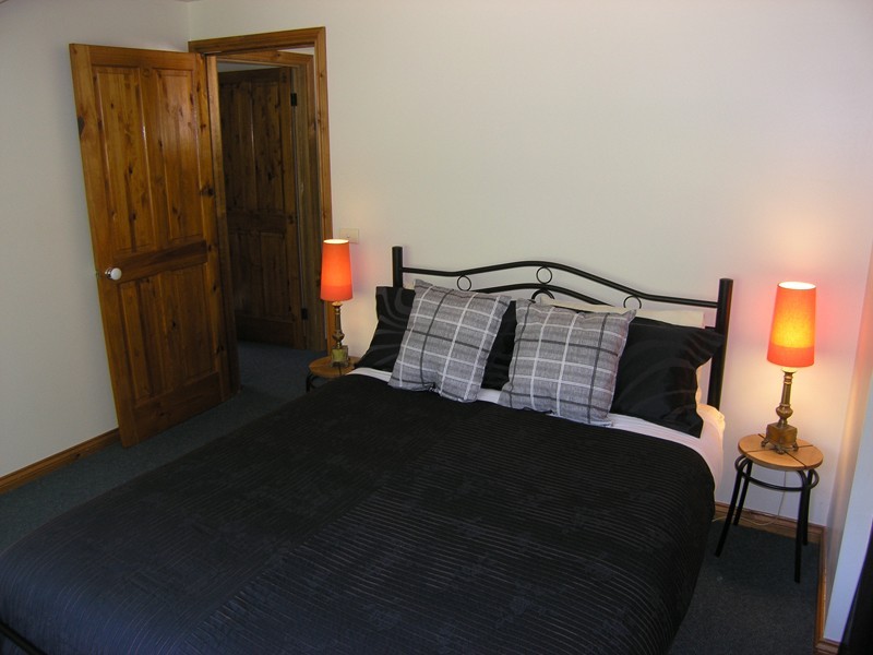 7103 Great Alpine Road, Bright VIC 3741