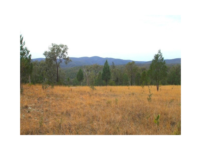 6 Mountain Creek Road, Tenterfield NSW 2372