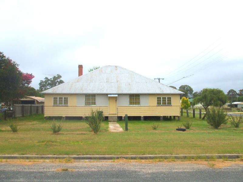 40 Duke Street, Wallangarra QLD 4383