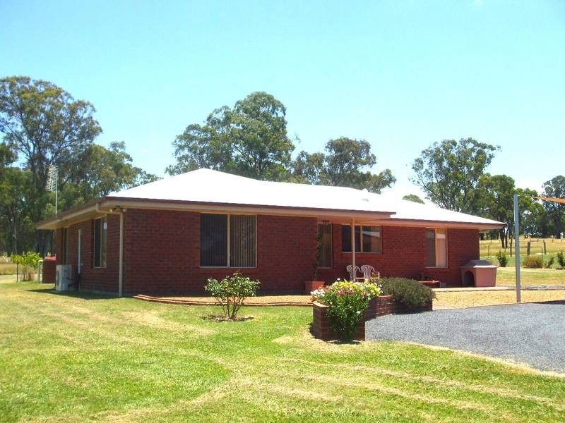 2 Western Street, Tenterfield NSW 2372