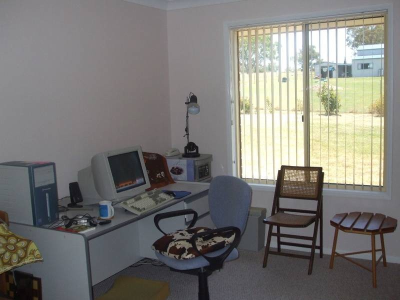 2 Western Street, Tenterfield NSW 2372