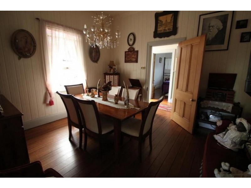 98 Bulwer Street, Tenterfield NSW 2372