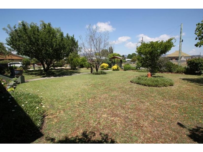 98 Bulwer Street, Tenterfield NSW 2372