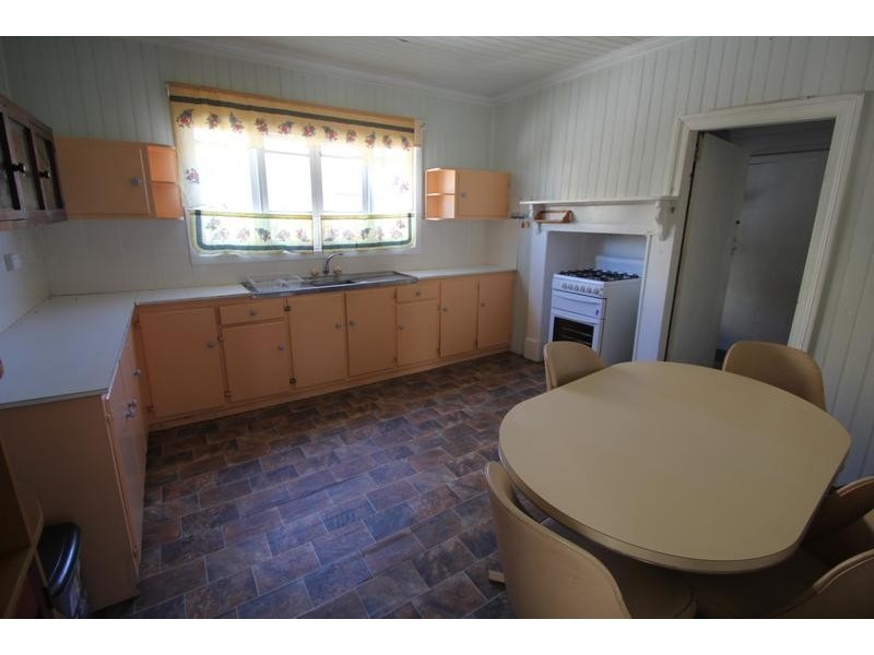 90 Manners Street, Tenterfield NSW 2372