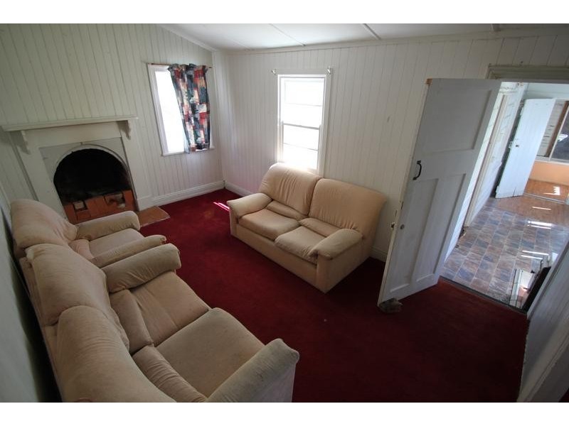 90 Manners Street, Tenterfield NSW 2372
