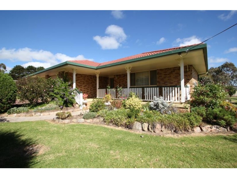 28 East Street, Tenterfield NSW 2372