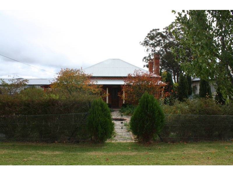 50 Wood Street, Tenterfield NSW 2372