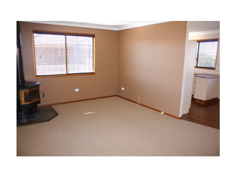 63 George Street, Tenterfield NSW 2372