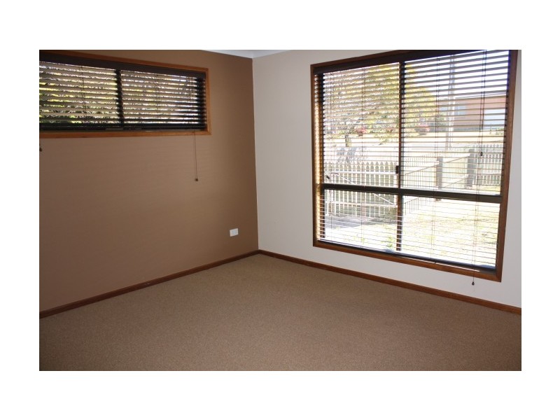 63 George Street, Tenterfield NSW 2372