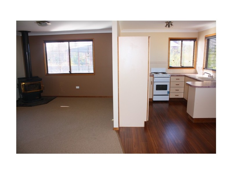 63 George Street, Tenterfield NSW 2372