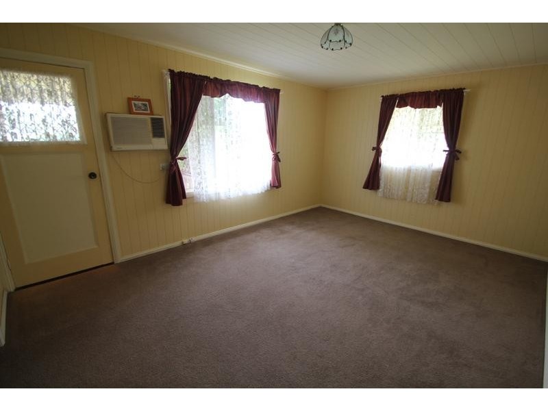 82 Wood Street, Tenterfield NSW 2372