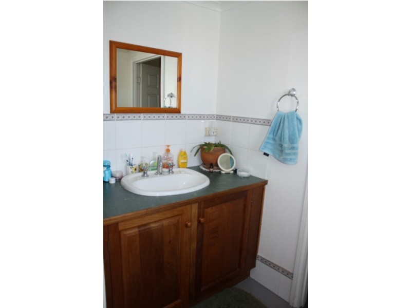29 Railway Street, Tenterfield NSW 2372