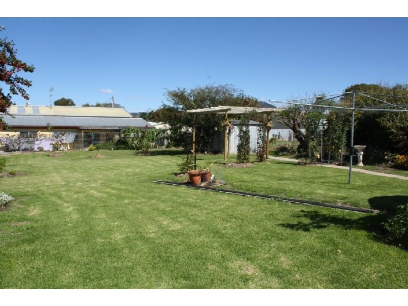 29 Railway Street, Tenterfield NSW 2372