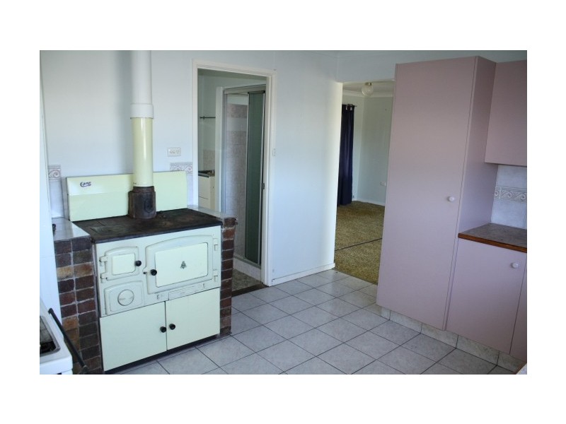 31 Clive Street, Tenterfield NSW 2372