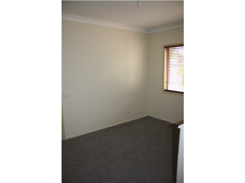 138 Miles Street, Tenterfield NSW 2372