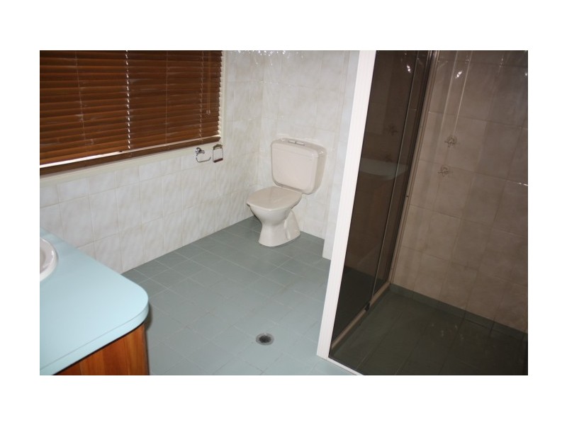 138 Miles Street, Tenterfield NSW 2372