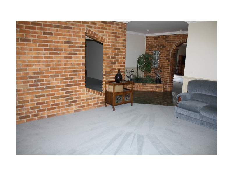 138 Miles Street, Tenterfield NSW 2372