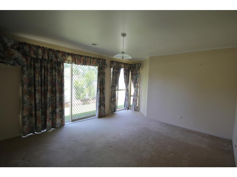 81 Wood Street, Tenterfield NSW 2372