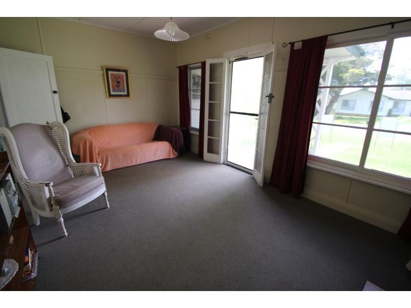 139 Petre Street, Tenterfield NSW 2372