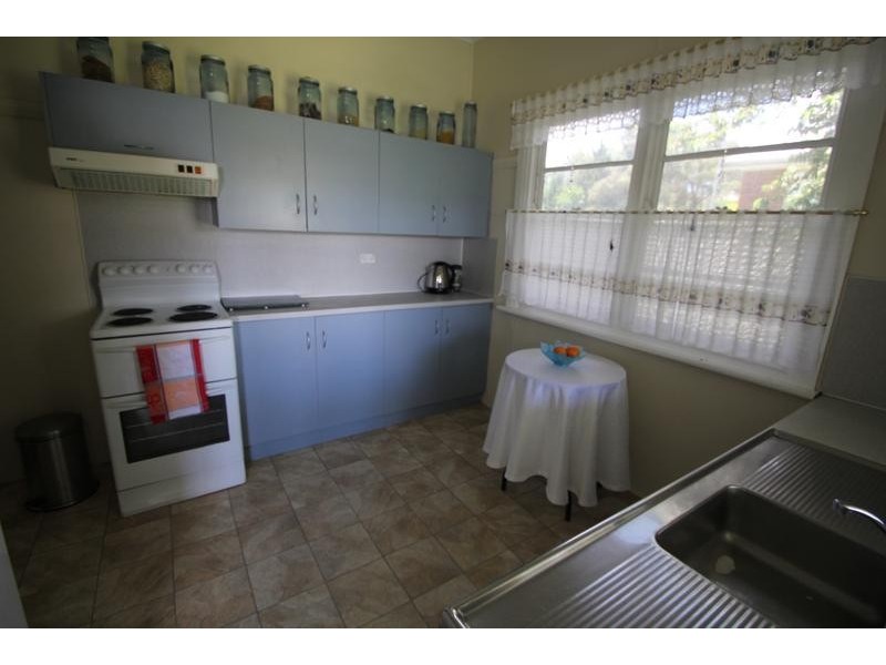 139 Petre Street, Tenterfield NSW 2372