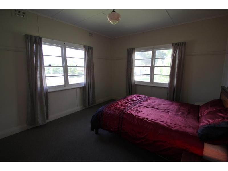 139 Petre Street, Tenterfield NSW 2372