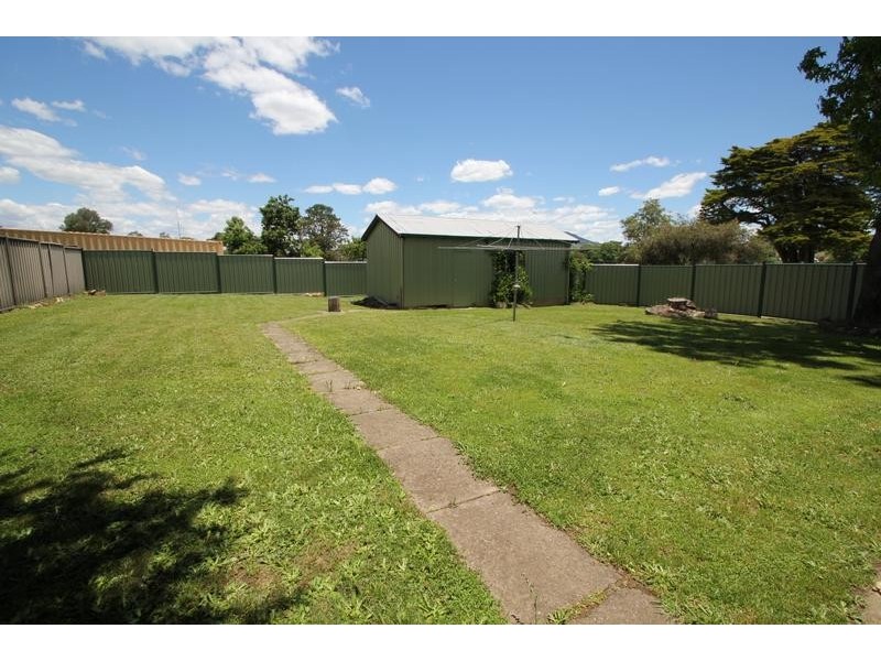 139 Petre Street, Tenterfield NSW 2372