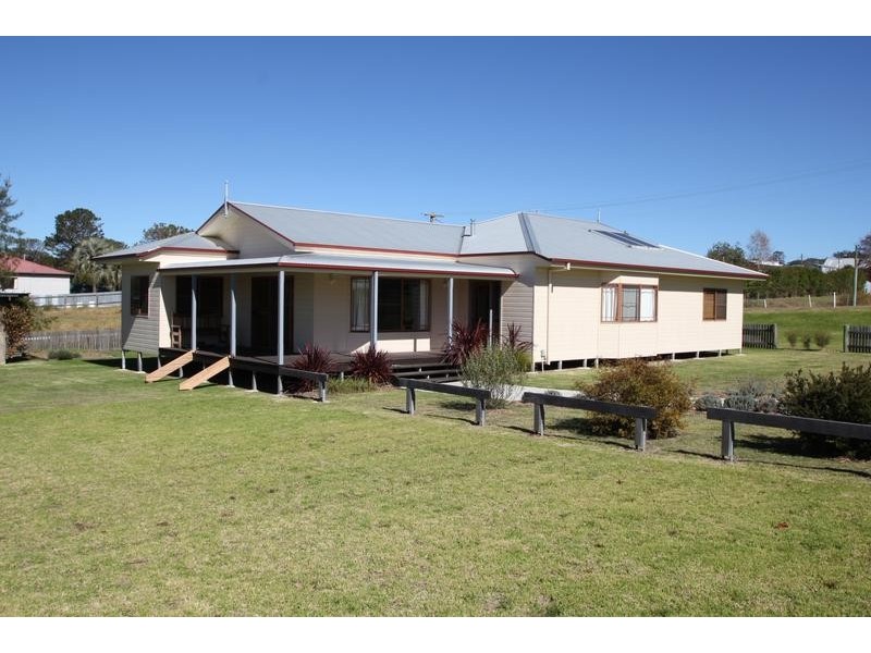 29 Manners Street, Tenterfield NSW 2372