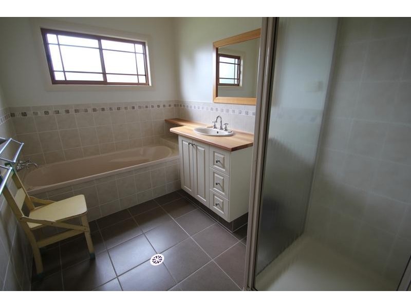 29 Manners Street, Tenterfield NSW 2372