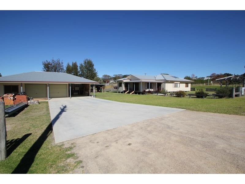 29 Manners Street, Tenterfield NSW 2372