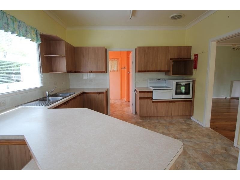 139 Miles Street, Tenterfield NSW 2372