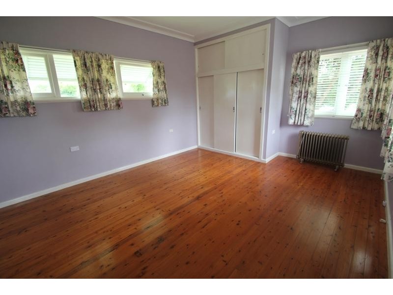 139 Miles Street, Tenterfield NSW 2372