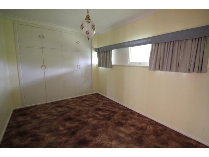 139 Miles Street, Tenterfield NSW 2372
