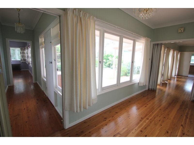 139 Miles Street, Tenterfield NSW 2372