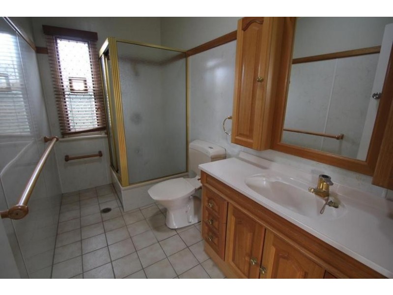 139 Miles Street, Tenterfield NSW 2372