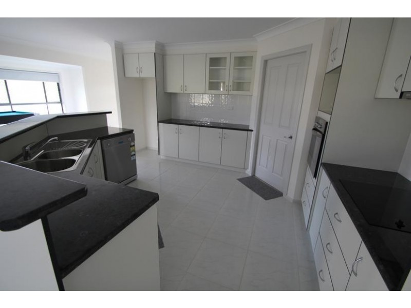2 Mackenzie Court, Tenterfield NSW 2372