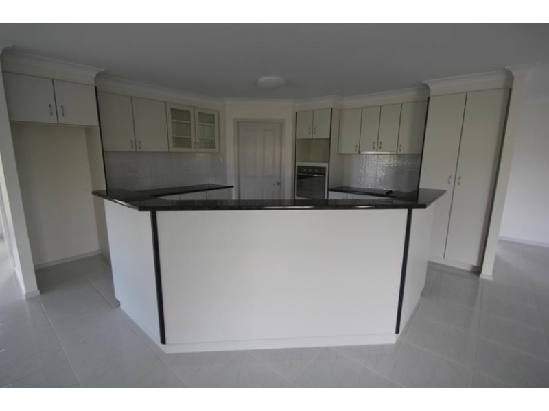 2 Mackenzie Court, Tenterfield NSW 2372