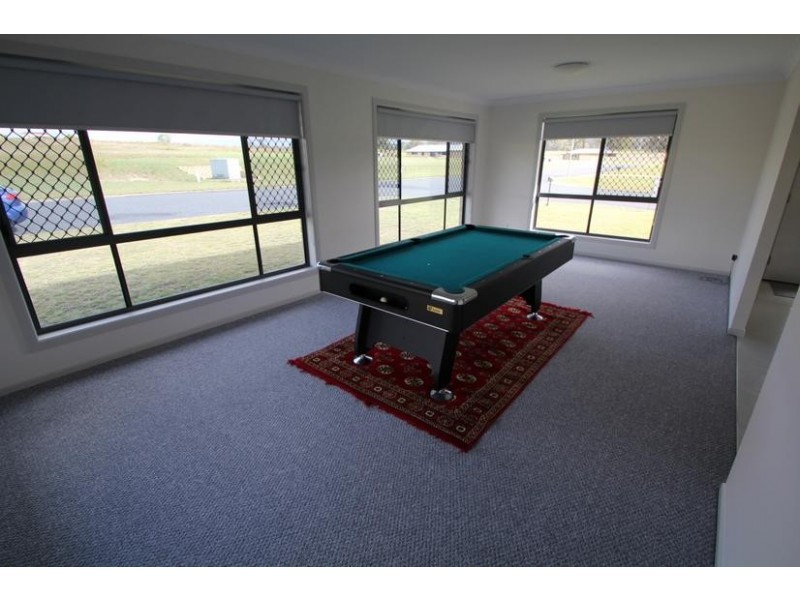2 Mackenzie Court, Tenterfield NSW 2372