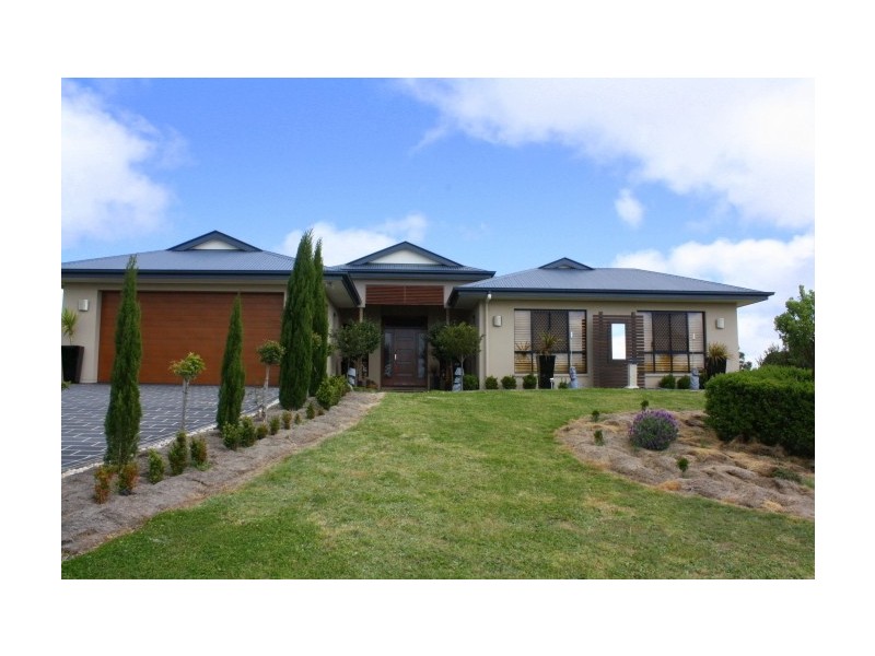 159 Bellevue Road, Tenterfield NSW 2372