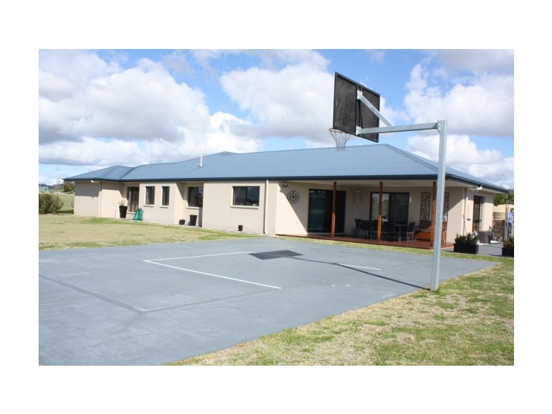159 Bellevue Road, Tenterfield NSW 2372