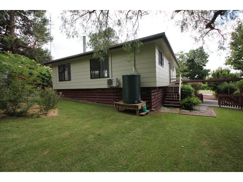 112 Pelham Street, Tenterfield NSW 2372