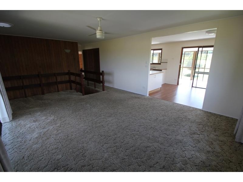 215 East Street, Tenterfield NSW 2372