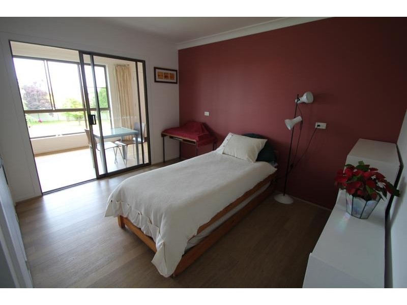 12 Wood Street, Tenterfield NSW 2372