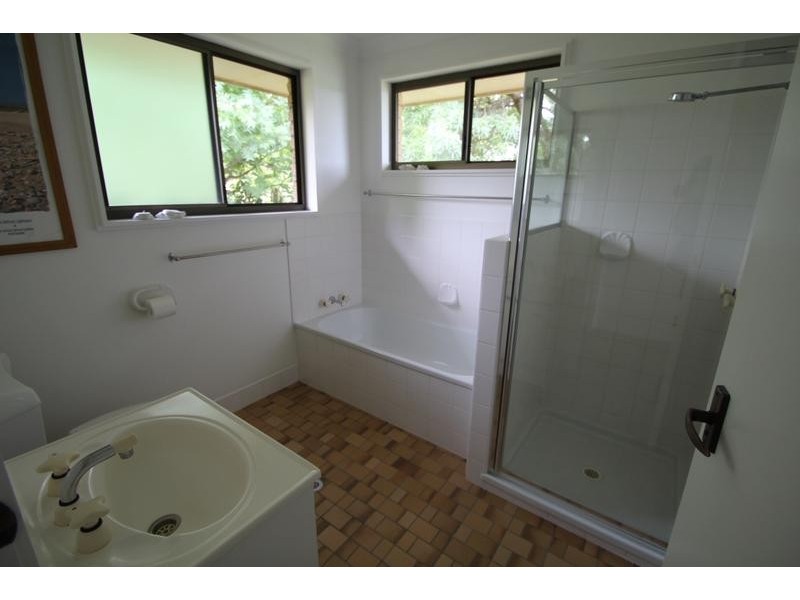 12 Wood Street, Tenterfield NSW 2372