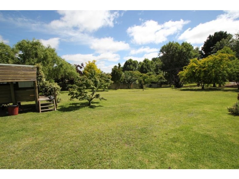 12 Wood Street, Tenterfield NSW 2372
