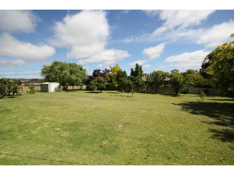 12 Wood Street, Tenterfield NSW 2372