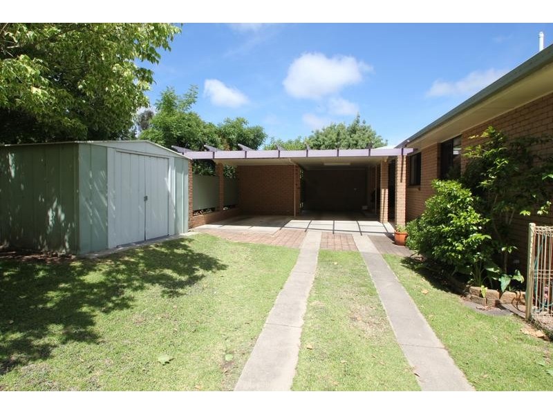 12 Wood Street, Tenterfield NSW 2372