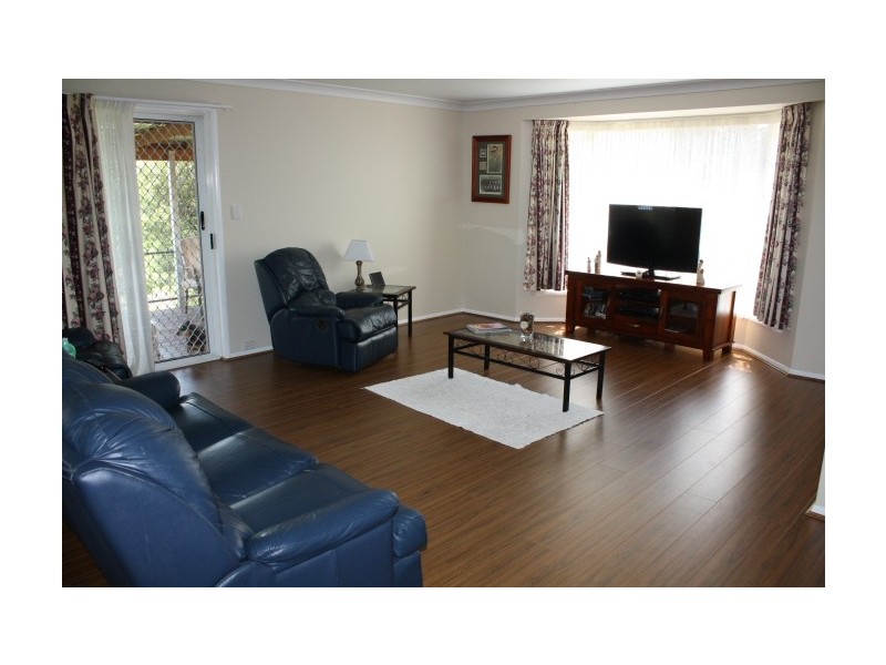 4 Wood Street, Tenterfield NSW 2372