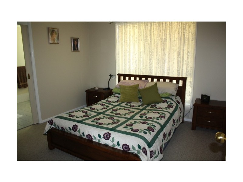 4 Wood Street, Tenterfield NSW 2372