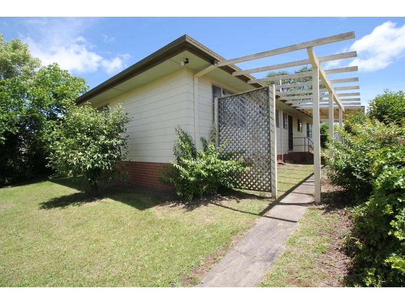 104A Martin Street, Tenterfield NSW 2372